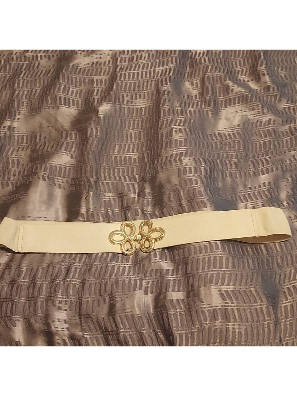 Eloquii Gold Tone Interlocking Belt Cream